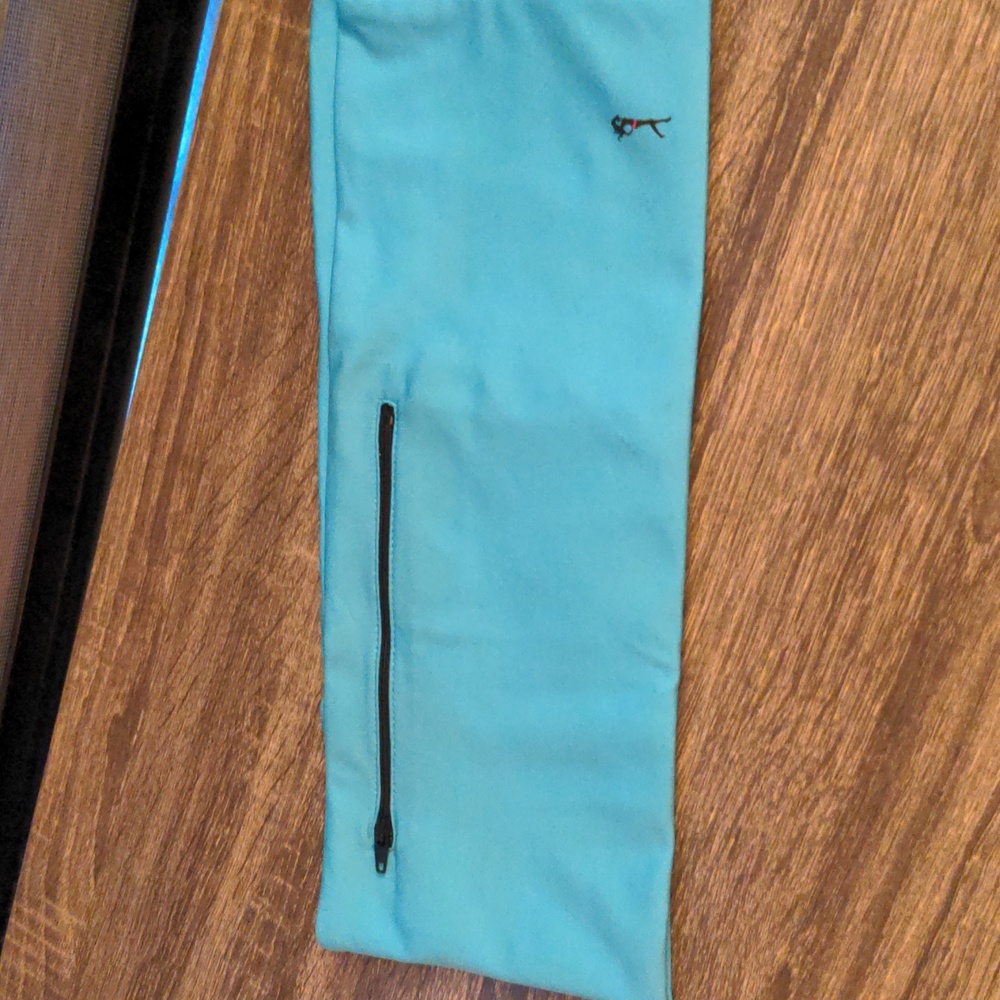 Hip Sister left coast reversible with zipper